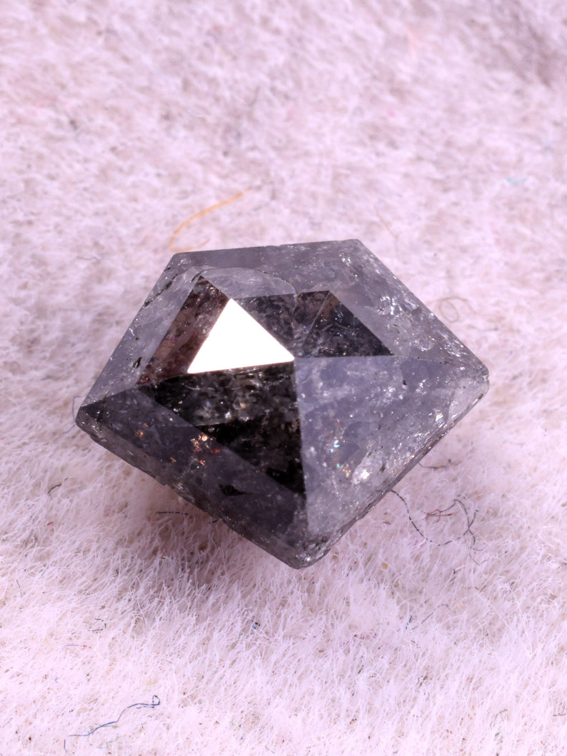 0.72 Carat Loose Shield Shape - Natural Diamond ( 5.39*6.45*2.98 )