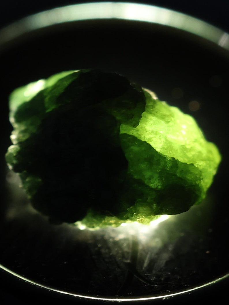 Shop - Natural Uncut Green Color 2.07 Carat Rough Diamond