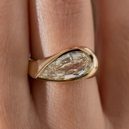 1.58 Ct Lab Grown Pear Cut Diamond 14K Gold Plated Diamond Ring Fancy Modern Unique Diamond Enagagement Ring Use For Women Ring 