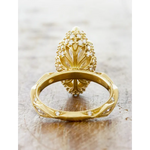 Antique wedding rings 1920s with vintage inspired elegant detailing