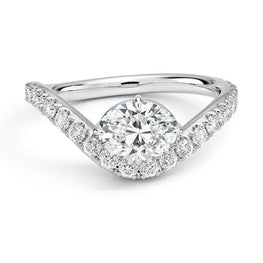 Elegant Moissanite Modern Ring