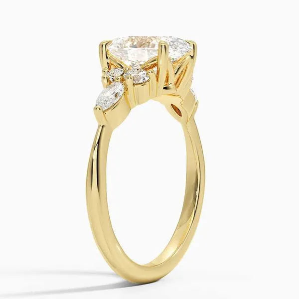 Elegant Moissanite Modern Ring