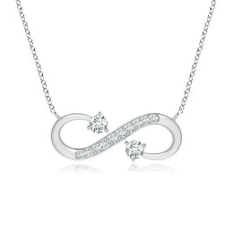2.64 Ct gold pendant necklace with delicate chain and charm.