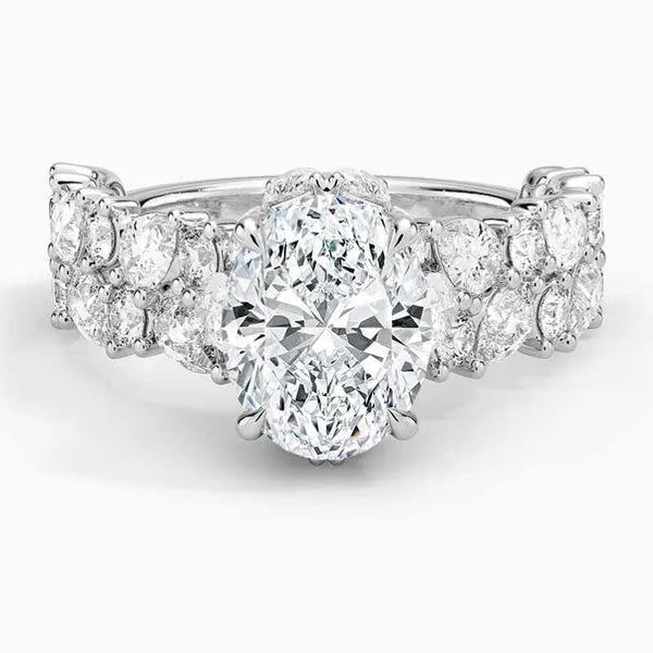 Elegant Moissanite Floral Ring