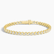 3.89 Ct Tennis bracelet diamond jewelry with sparkling white diamonds in gold setting.