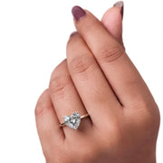 Big diamond rings with sparkling luxury diamonds and bold design