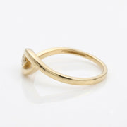 Lightweight, minimal, and perfect for everyday wear with a touch of brilliance.