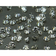 2 carat lab grown diamond compared with natural diamond price showing difference in lab grown vs natural diamond price