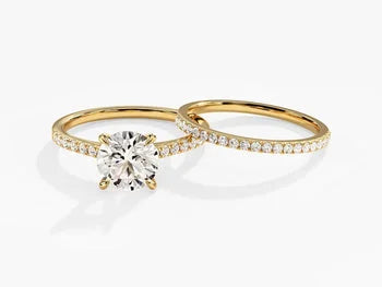 Round Cut Accented Ring Set