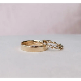 Heartbeat design couple rings symbolizing love and emotional connection.