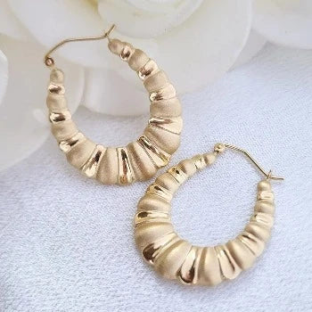 Croissant Shrimp Hoop Earring