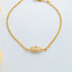 14 k gold chain with solid gold bracelet detailing and luxurious mens bracelet gold appearance.