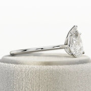 Round diamond engagement ring with a sparkling round cut diamond for engagement