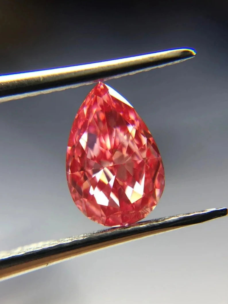 0.83Ct Lab Created Pink Pear Diamond
