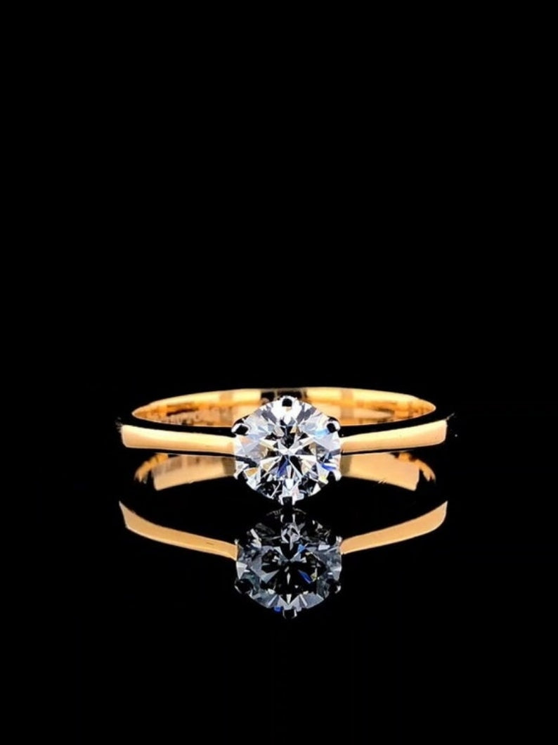 Timeless Round Cut Moissanite Delicate Ring
