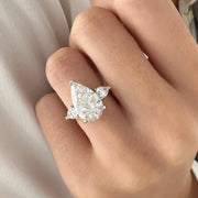 4 carat pear cut diamond with elongated teardrop shape and exceptional brilliance