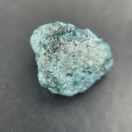 2.67Ct Rough Blue Diamond Brings Natural Charm to Bridal Creations.