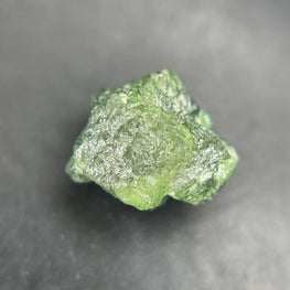 2Ct Green Raw Diamond – Loose Uncut Perfect For Wedding Jewelry.