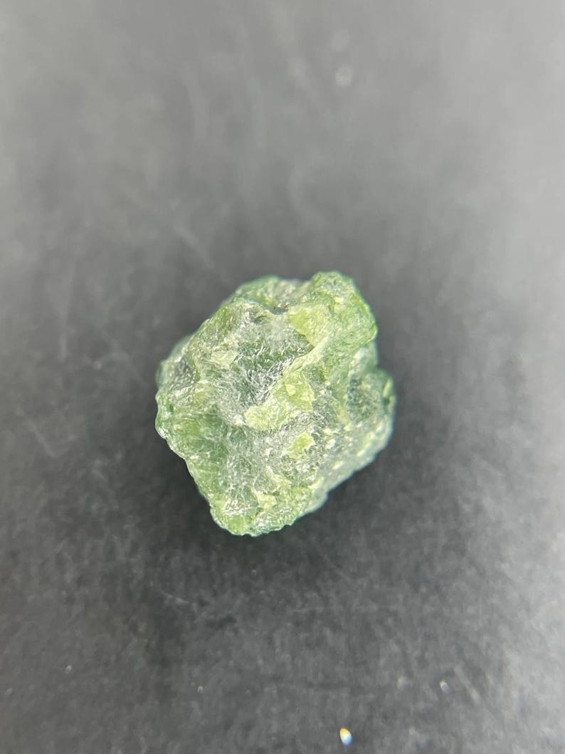 0.98 CT Natural Green Rough Raw Diamond For Wedding Ring