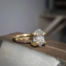 Unique 3.41 Ct grey Colored rough diamond ring with raw luxury jewelry styling 