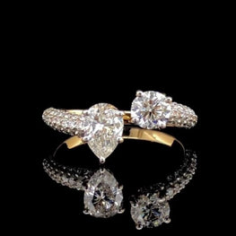 Delicate Round & Pear Cut Toi et Moi Ring