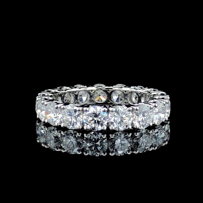 Moissanite Round Cut Engagement Band Ring