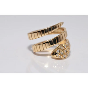 Soft sparkle lab grown ring with round cut diamond gold solitaire design for delicate style