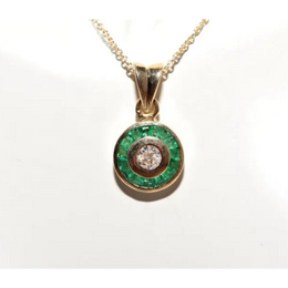 Elegant lab grown diamond pendant for women featuring a sparkling diamond in a timeless fine jewelry design