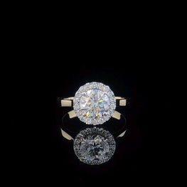 Elegant Sparkle Moissanite Round Cut Wedding Ring
