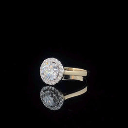 Elegant Sparkle Moissanite Round Cut Wedding Ring