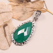 Victorian Style Green Pear Cut Emerald Pendant – Silver Teardrop Vintage Necklace with Black Diamond Accent, Unique Jewelry for Her