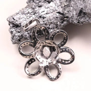 Antique Vintage Floral Pendant – Handmade Black Stone Victorian Necklace, 1990s Boho Gothic Jewelry, Unique Old Style Gift