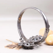 Vintage 1980s Floral Silver Cuff Bracelet – 925 Sterling Silver Handmade Double Flower Design with Purple Gemstone, Elegant Antique Jewelry