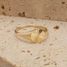 Lab grown diamond signet ring in gold minimalist design elegant everyday fine jewelry