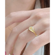 Stylish gold initial signet ring for women custom dainty alphabet jewelry design