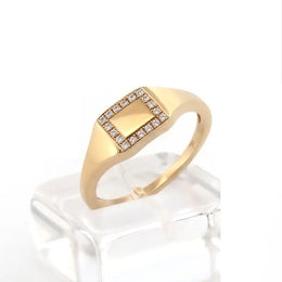 Elegant custom initial gold ring for women dainty signet alphabet jewelry everyday wear