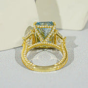 Big diamond rings with sparkling luxury diamonds and bold design