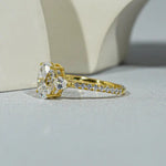 Antique looking wedding rings with timeless vintage diamond elegance
