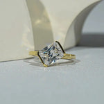 vintage wedding ring sets featuring unique vintage engagement rings and antique romantic jewelry details.