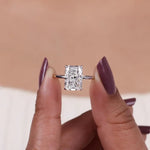 Antique gold ring with handcrafted vintage detailing and luxurious timeless finish