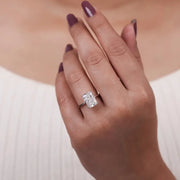 Antique gold ring with handcrafted vintage detailing and luxurious timeless finish
