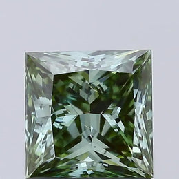vivid green colour diamond princess cut green lab grown diamond with sharp facets on a light gray background.