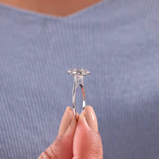 2 carat diamond engagement ring with bold sparkling centerpiece