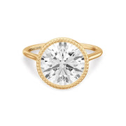 2 carat diamond engagement ring with bold sparkling centerpiece