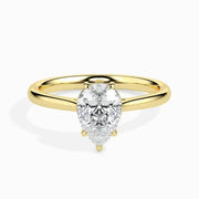 Pear  cut engagement ring with lab grown diamond in rose gold 