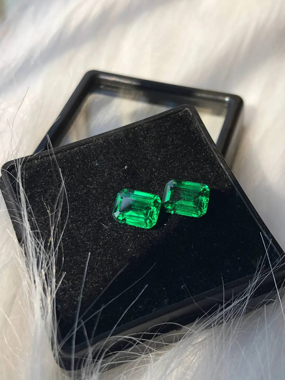 2.56 CT Emerald Cut Loose Gemstone Green Emerald Pair Of Gemstone For Earring