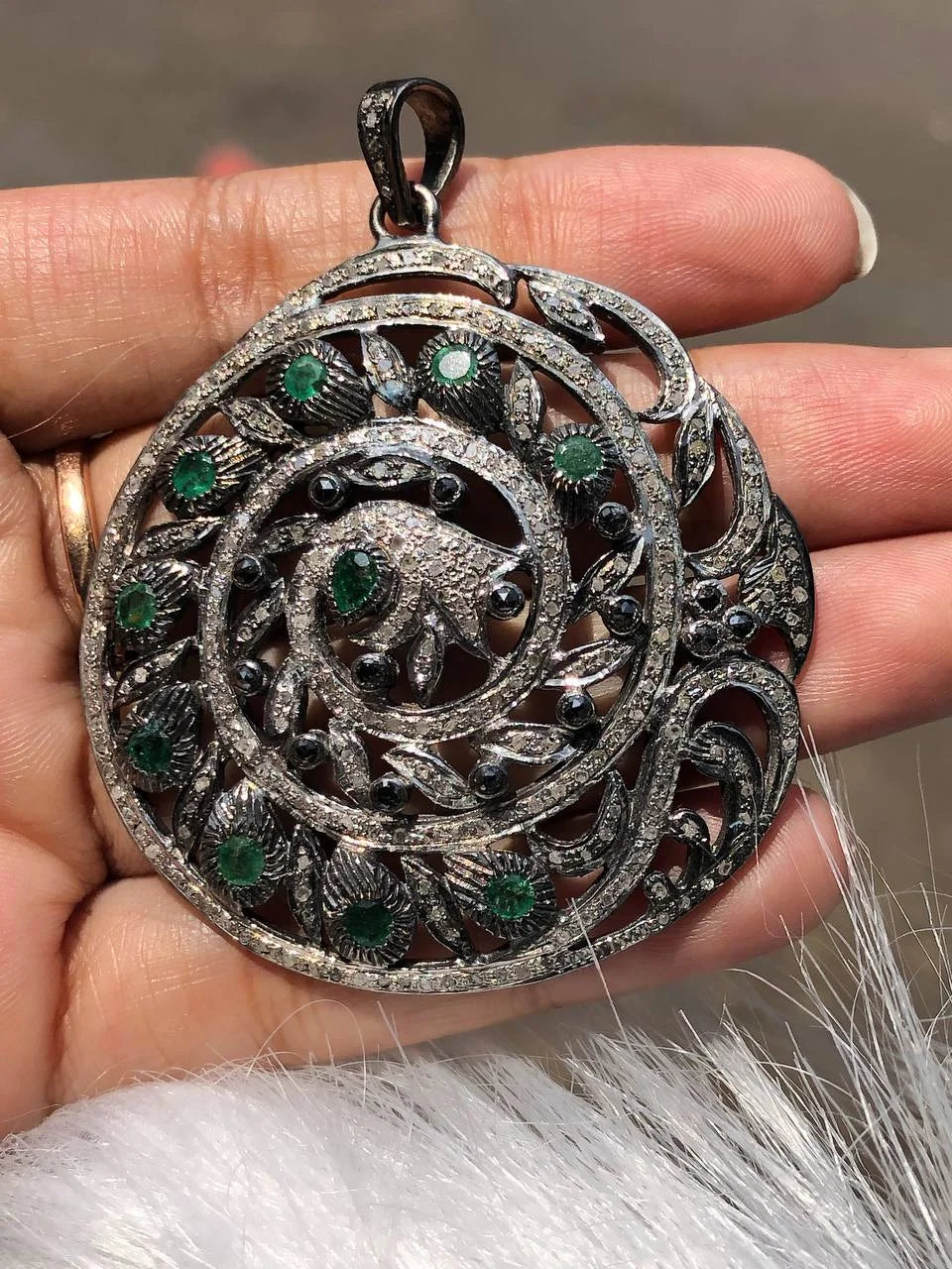 Art Deco Delicated Unique Pendant