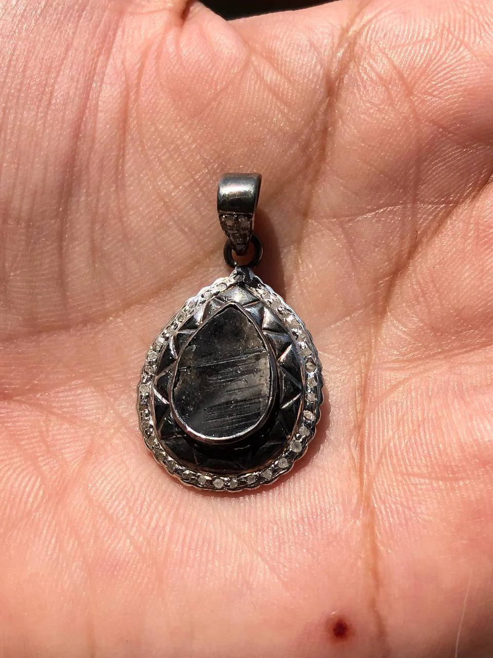 Natural Diamond Delicated Pendant