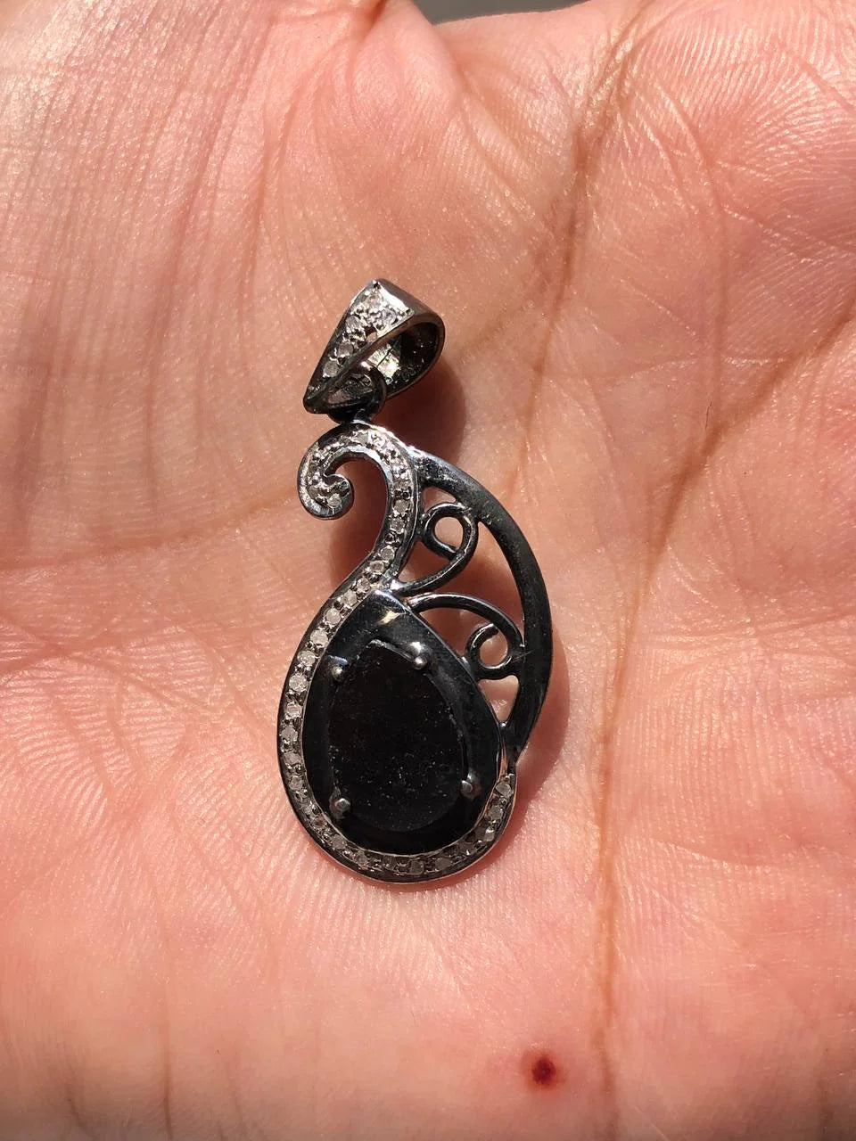 Art Deco Silver Delicated Pendant