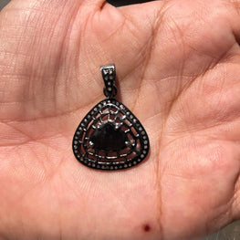 Art Deco Gorgeous Pendant